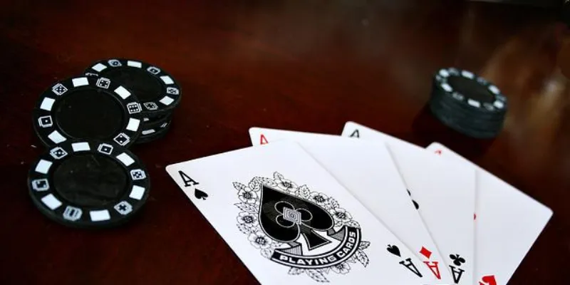 Mẹo chơi Poker hiệu quả mà người chơi không thể bỏ qua