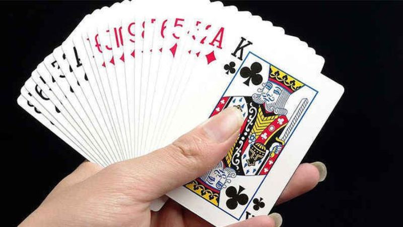 Ba Bích trong bài Tiến Lên Nam là gì? Mẹo sử dụng Three of Spades