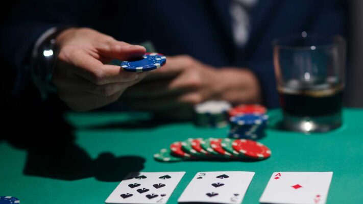 Các Vị Trí Trong Poker Và Kinh Nghiệm Áp Dụng Không Nên Bỏ Qua