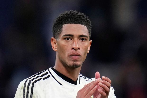 Jude Bellingham ăn mừng bàn thắng